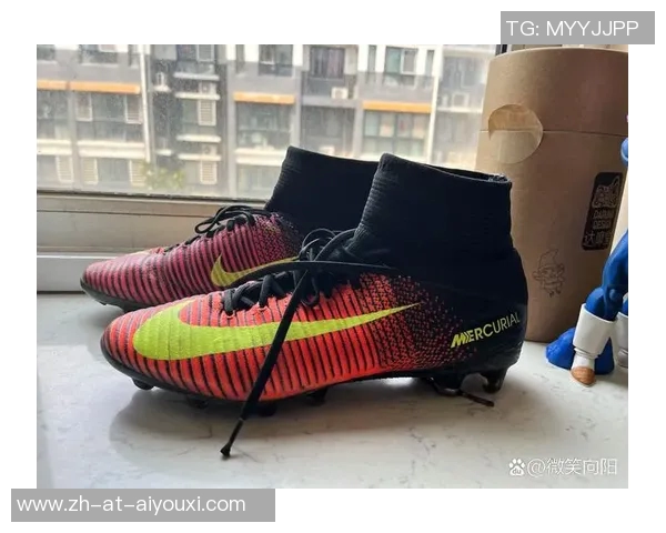 白色足球鞋：聚焦球星的时尚风向